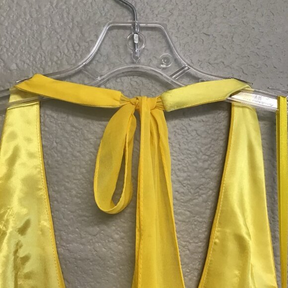Mac Duggal NWT Asymmetrical Hem Halter Gown Long Dress Yellow Women's Size 12 - Picture 11 of 16